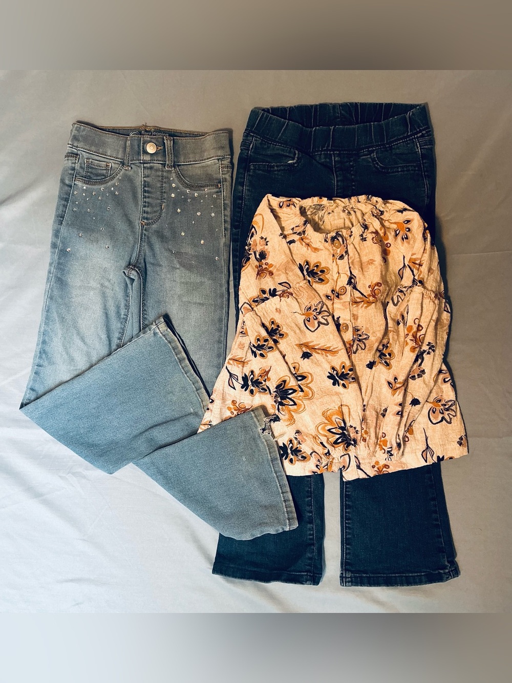 Cat & Jack Pink Floral Top with Light and Dark Girls Jeans